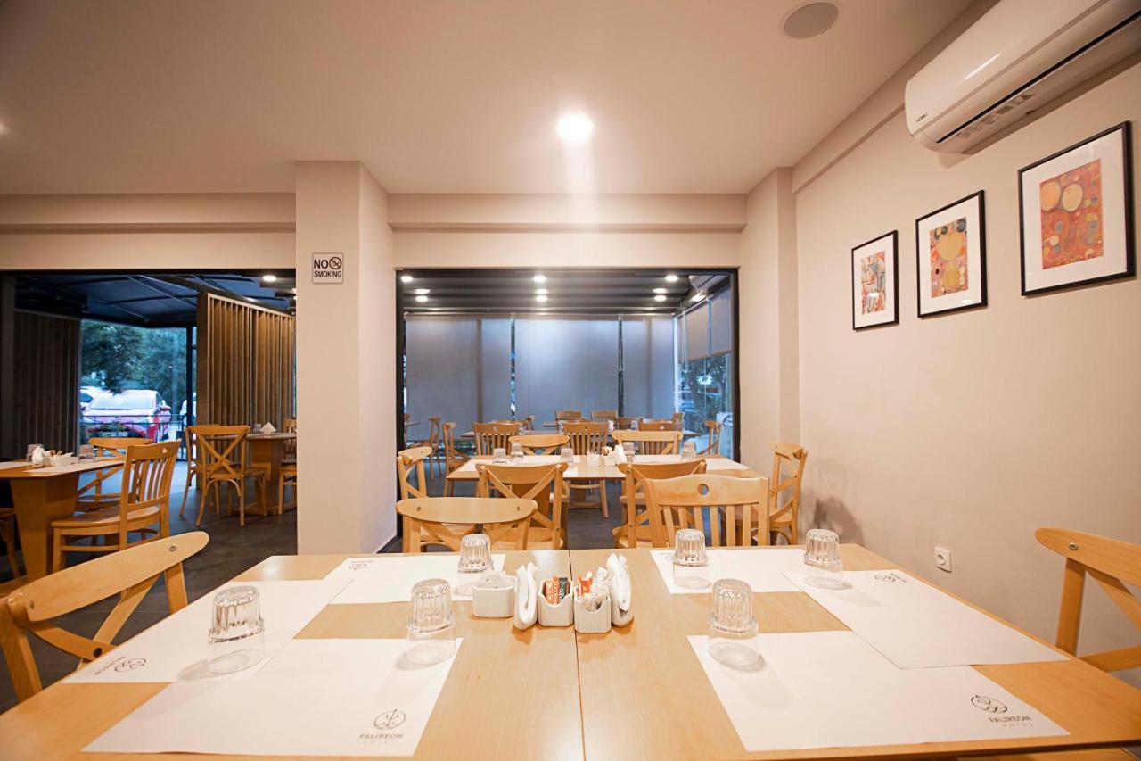 Falireon Hotel เอเธนส์ ภายนอก รูปภาพ